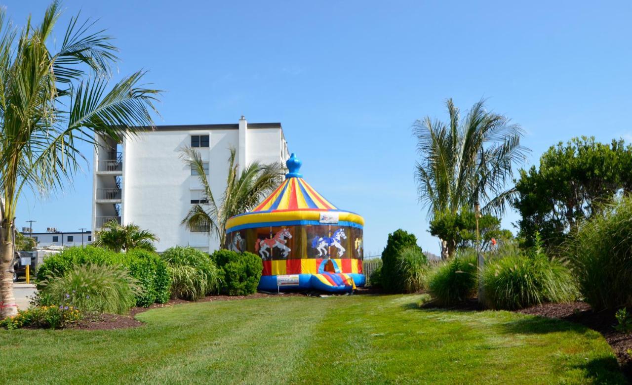 Carousel Resort Hotel And Condominiums Ocean Stadt Exterior foto